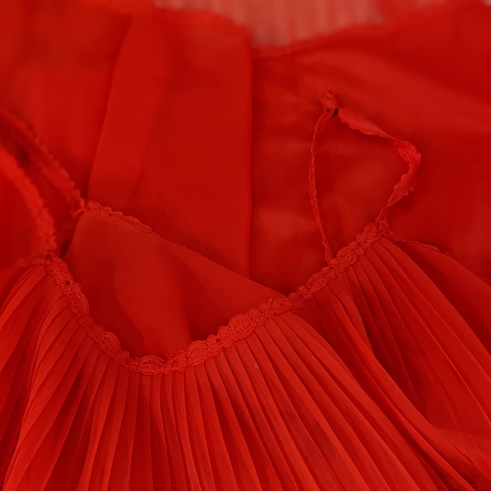 Vintage 1960's sheer pleated nylon nightgown